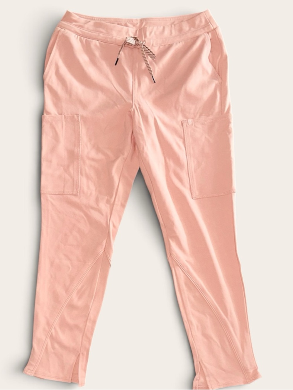 JAANUU women’s cargo scrub pants. Medium petite. NWT.